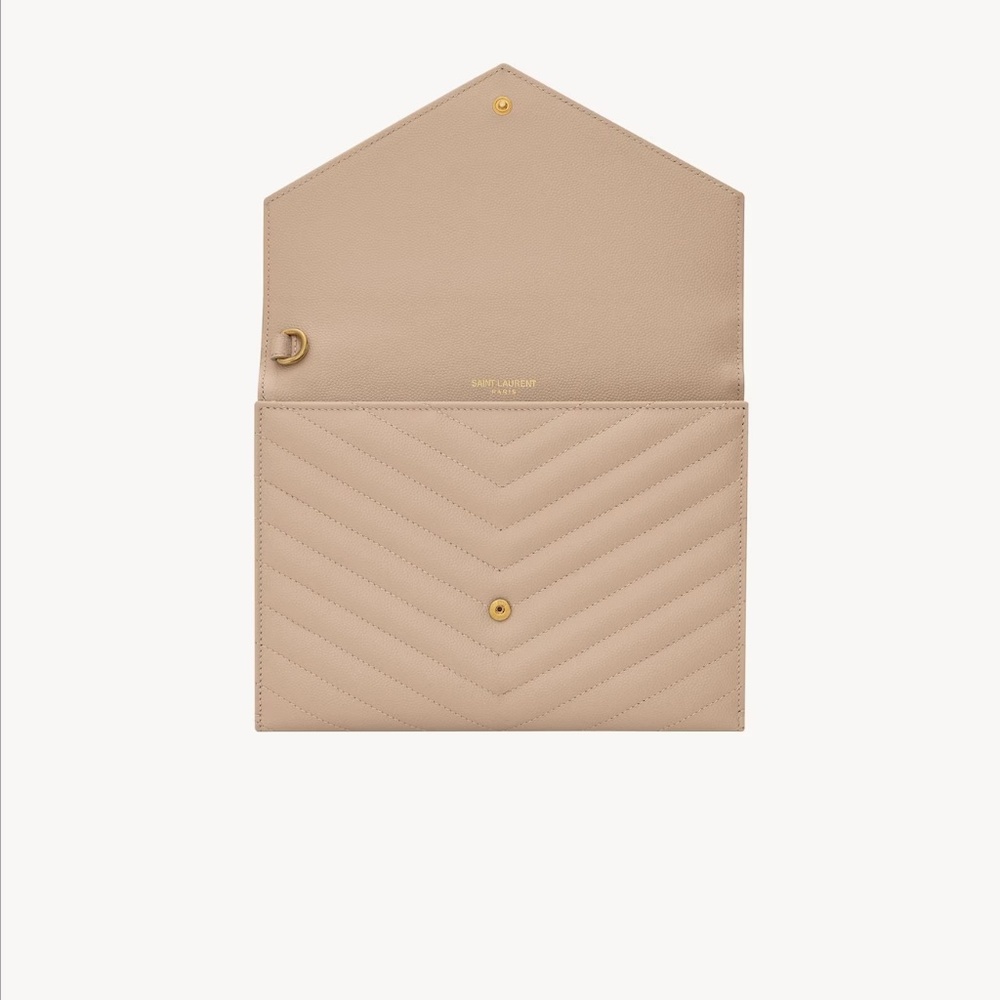 YSL CASSANDRE MATELASSÉ FLAP POUCH IN GRAIN DE POUDRE LEATHER - Picture 4 of 10